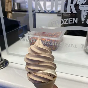 Peanut &amp; Vanilla Swirl
