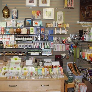 Soaps, massage oils, perfumes, candles from 5 countries.