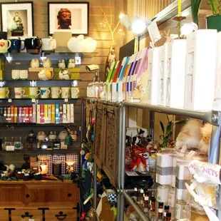 Many beautiful diffusers from both Japan and France