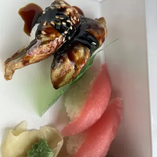 Eel sushi and tuna sushi