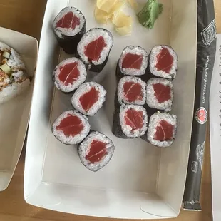 Tuna roll x2