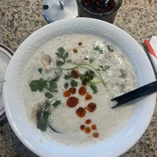 16. Tom Kha!!