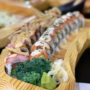 Hamachi &amp; Salmon Roll.