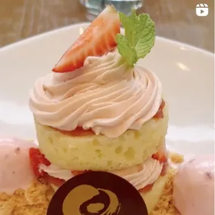 dessert, food