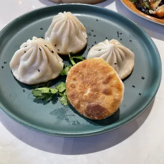 Pan Seared Soup Pork Dumpling
