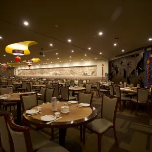 sushi and sashimi, interior