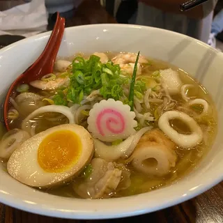 R3.Seafood Ramen