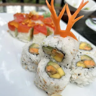 Mango-avocado-sweet potato roll