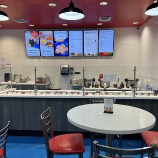 the restaurant&apos;s dining area