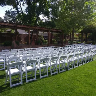 Awaiting the Bride &amp; Groom