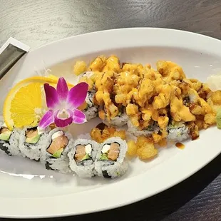 Popcorn lobster roll and Philly roll