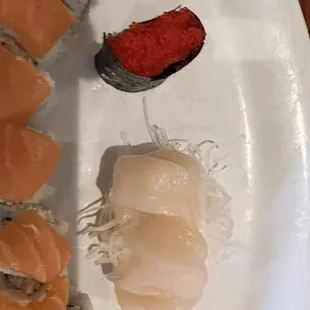 Scallop sashimi and tobiko nigiri