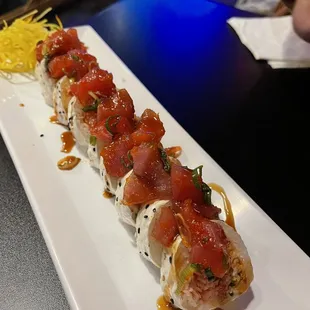 Geisha roll - a lot of tuna!