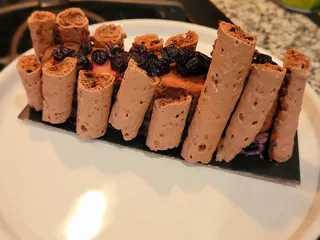 SACRÉ SUCRÉ