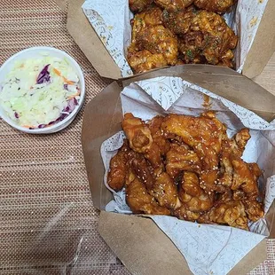 Boneless wings to-go with coleslaw