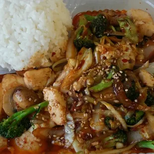 Hot &amp; Spicy Tofu Plate for vegetarians and vegans. Yummiliscious!