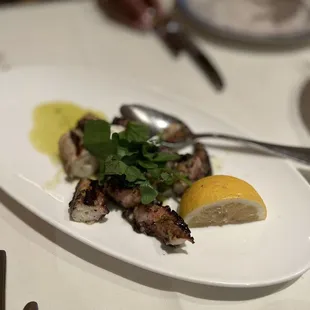 Octapodaki Tou Yiorgou/Octopus- so tender