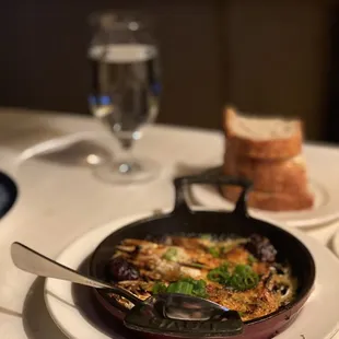 Garides skordates (roasted wild gulf prawns)