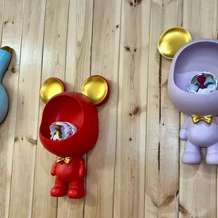 What we focus on magnifies. These three dinosaur babies magnify smiles on your face!