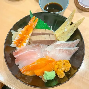 Chirashi Bowl