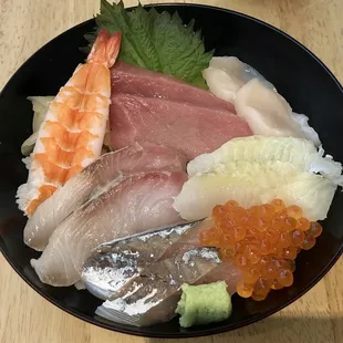 Chirashi Bowl. Wow. I mean just look at how fresh this is. Incredible.
