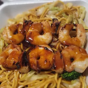 Shrimp yakisoba