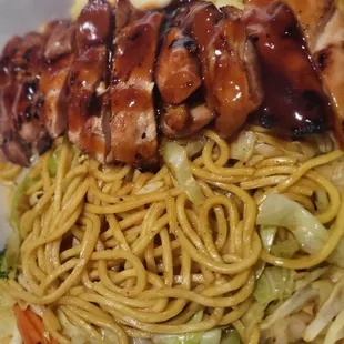 Chicken yakisoba