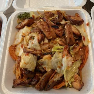 Hot &amp; spicy teriyaki chicken with noodles