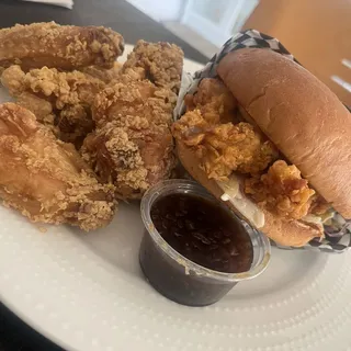 Fried Chicken Wings (6 pcs.)