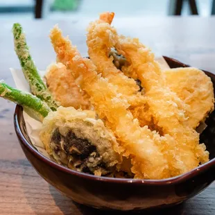 food, ramen and noodles