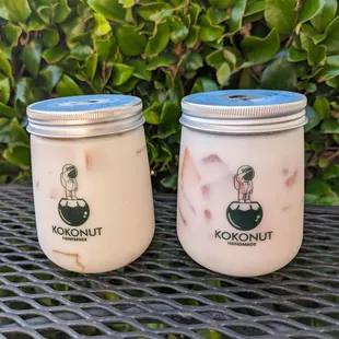 Mango pudding (left)