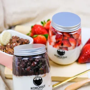 yogurt and strawberries