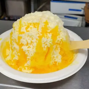 Pineapple and coconut &quot;small&quot; shaved ice