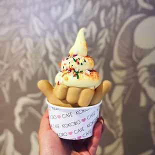 Shaka Boom with pineapple dole whip Food IG: @hungriwitvivi