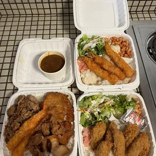2lbs. Giga Bento, Fried Shrimp Curry Deluxe &amp; Oyster plate- 7pc