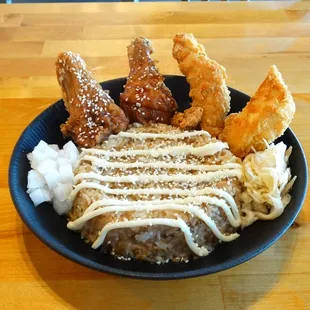 Tender &amp; Wing Rice Bowl