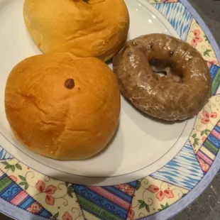 Blueberry donut and egg/cheese/jalapeno kolache (the crumpled/top kolache is because I dropped it -- oops!)