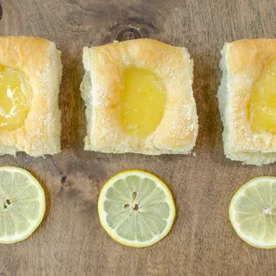Lemon kolaches