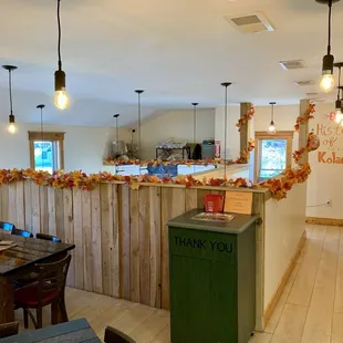 sushi and sashimi, interior