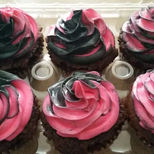 Bachelorette party cupcakes!  Devils food cupcakes typed with black and hot pink frosting!