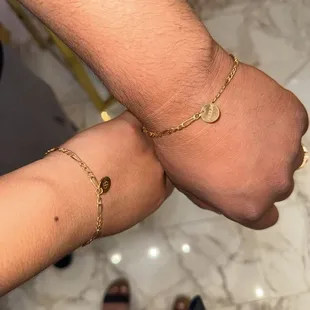 Permanent bracelet