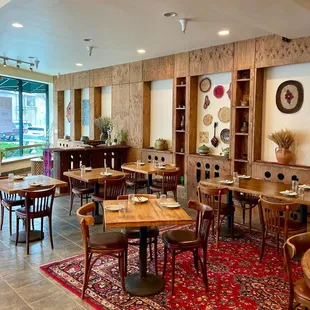 ramen and noodles, interior