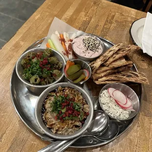 Neshtaa Mazze Platter
