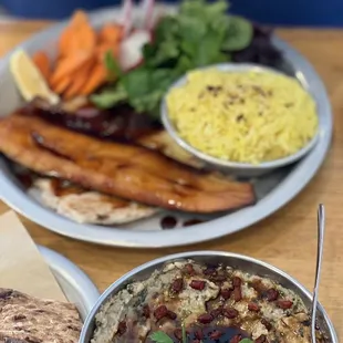 Naz Khatoun and Maahi Maalta / Sumac roasted Salmon