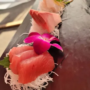 Sashimi dinner combo