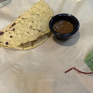 Hongo Quesadilla