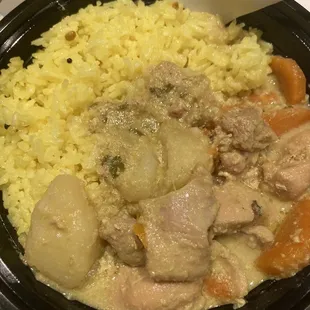 Chicken korma with lemon rice