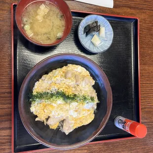 This is a chicken and egg bowl lunch combo.