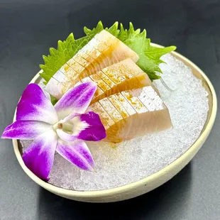 Hamachi belly sashimi
