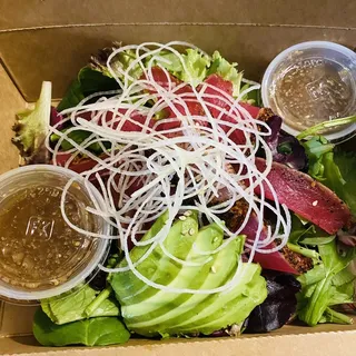 Tuna Tataki Salad